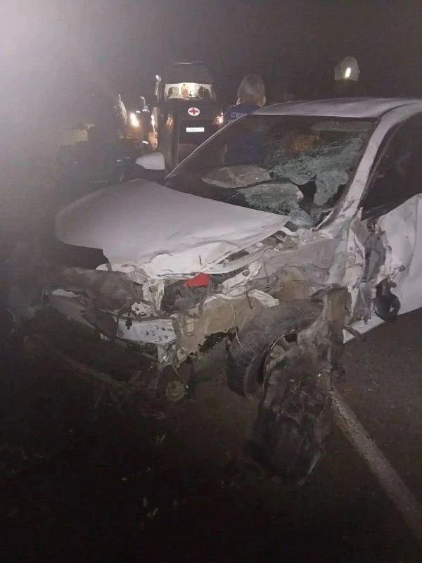 🚨 Один из водителей пострадал при столкновении Nissan и Toyota в Анивском районе