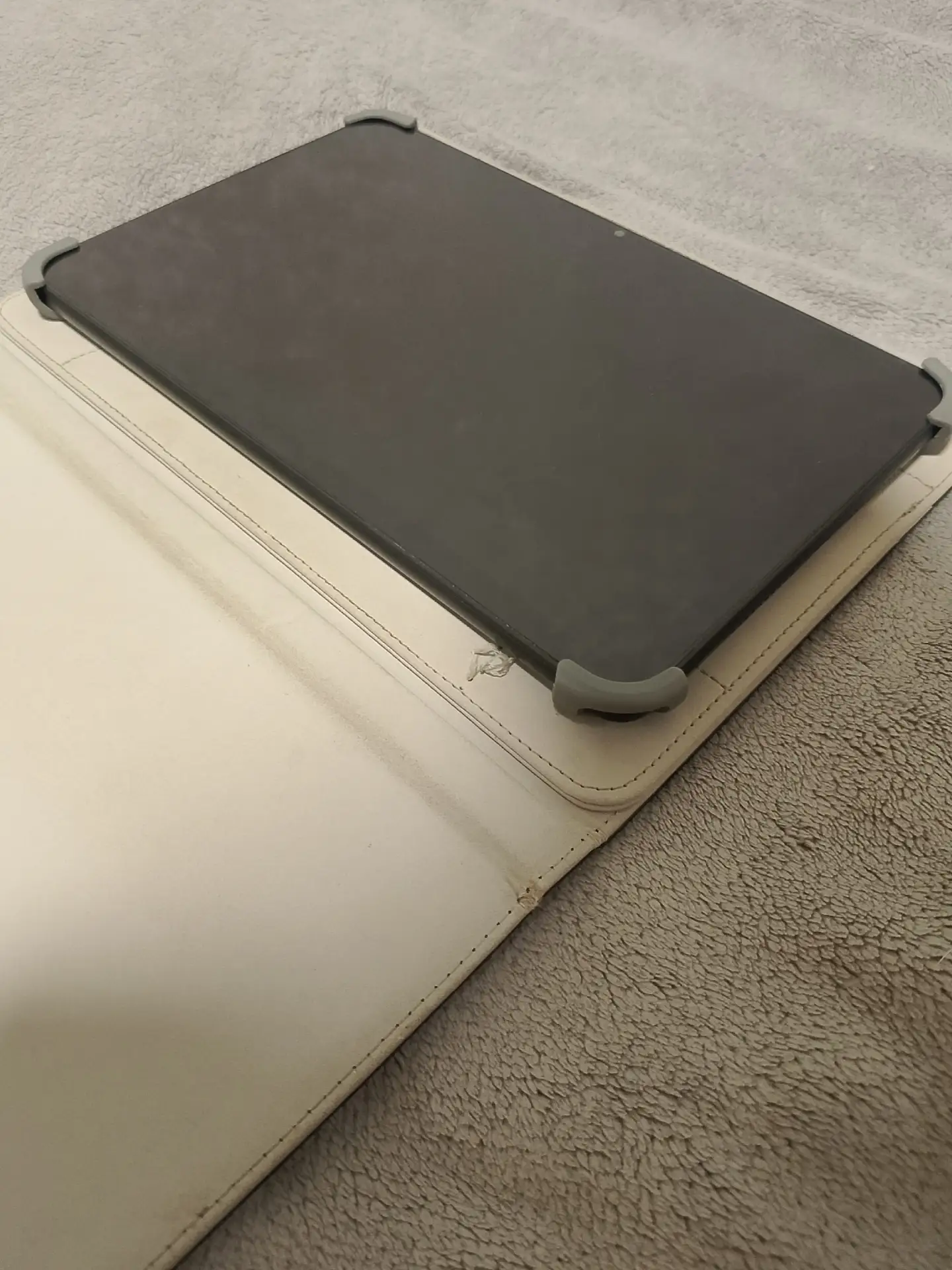 Продам отличный и надежный планшет Huawei MatePad SE (модель AGS5-L09). Версия с поддер...