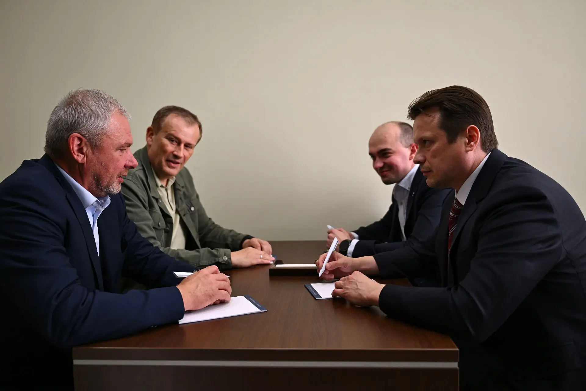 Изображение 2 к публикации «Александр Дрозденко»