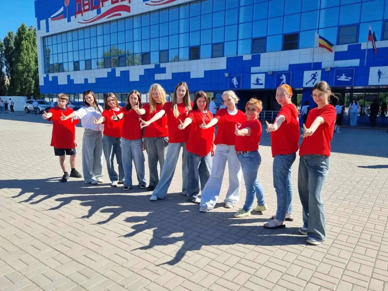 👍🏼Вчера ученики нашей школы приняли участие в Всероссийской акции «Зарядка с чемпионом» 🏃‍♀️Заряд