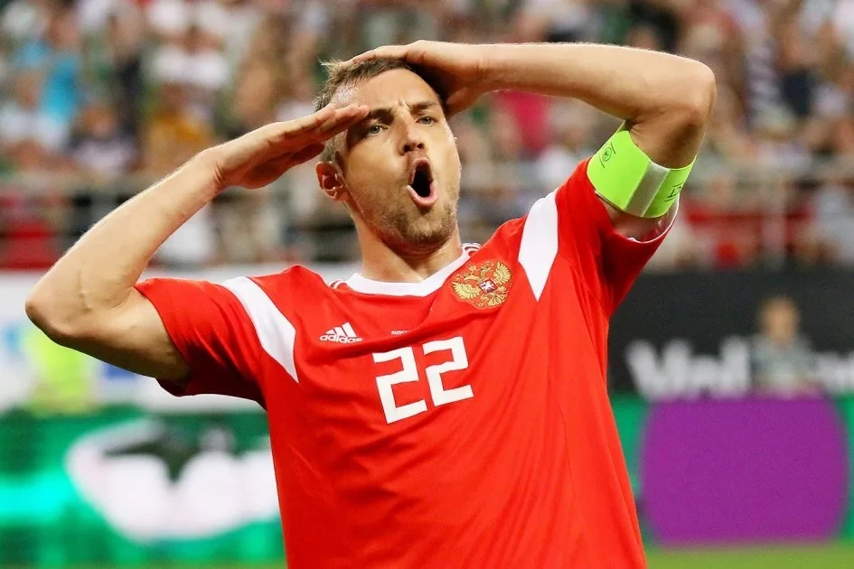 Футболист Артем Дзюба завершил спортивную карьеру