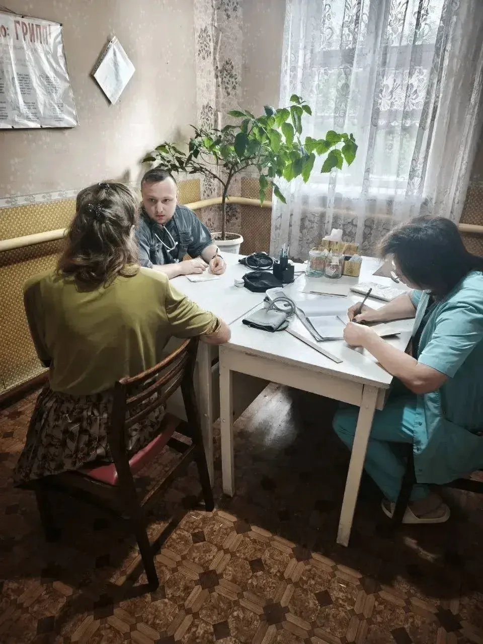 Врач Кировской ЦГМБ осмотрел жителей с.Голубовское

Специалисты Кировской центральной городской мног