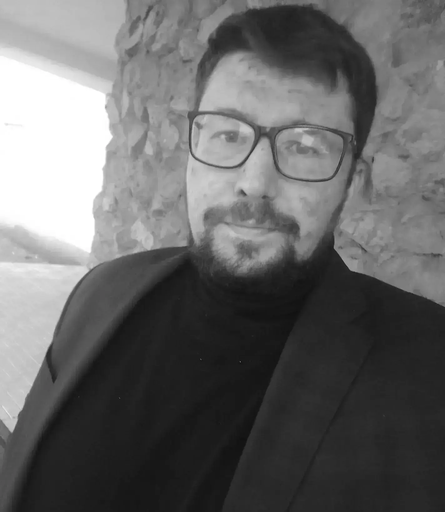 12 сентября не стало директора Дома культуры «Надеждинский» Антона Игоревича Кучина. Ем...