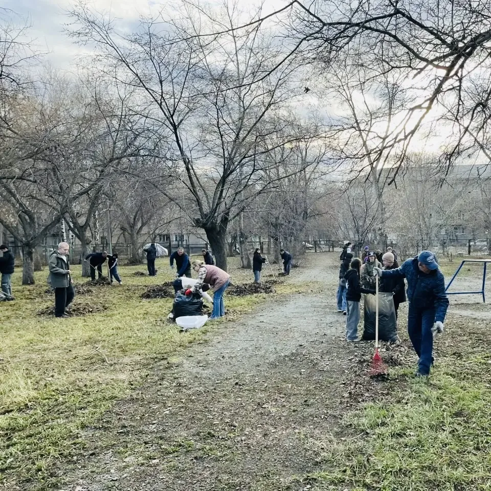 🧹Маленькие герои большого дела!  🤗Наши младшие лицеисты участвуют во Всероссийской акции «Зеленая ве