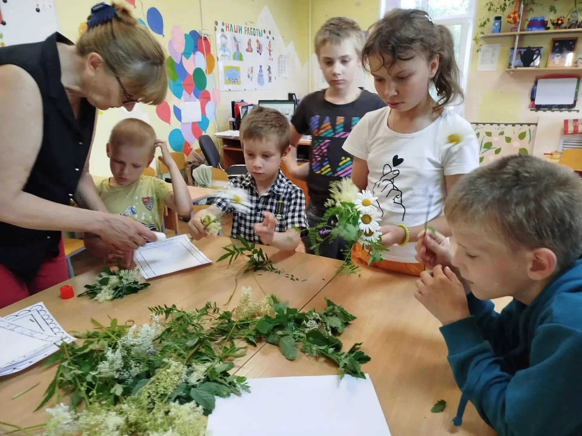 "День цветов", наполненный ароматами лета и творчеством 🌺🌼🎨🌻