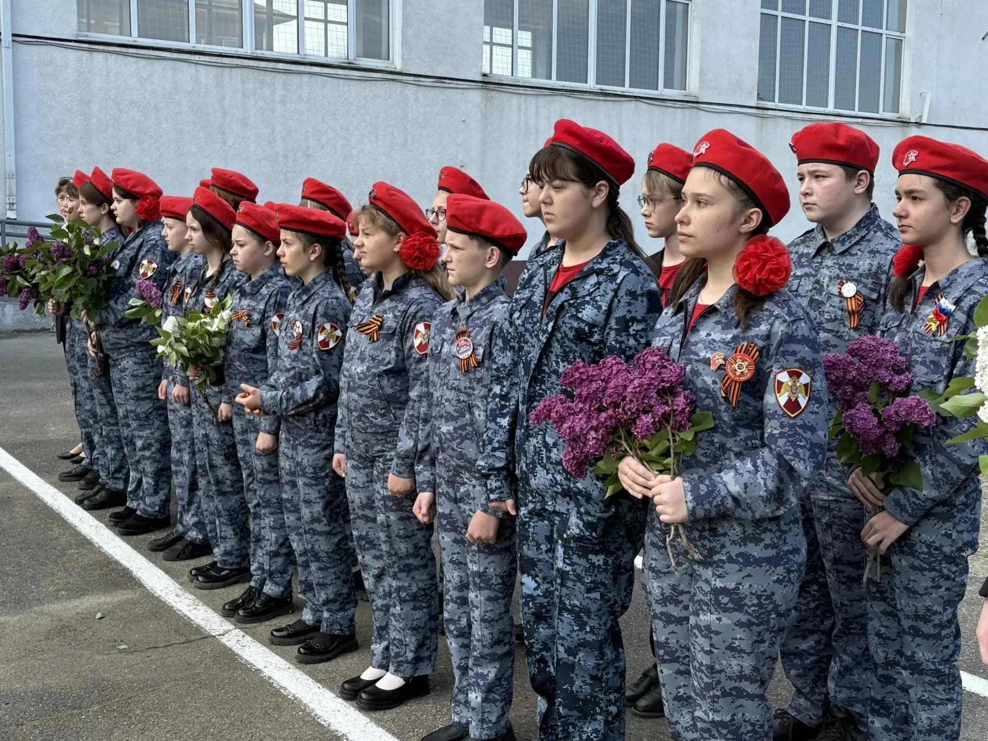 8 мая 2026 года МБОУ СОШ №6 имени И.Т. Сидоренко окунулась в атмосферу глубокой памяти и светлой ско