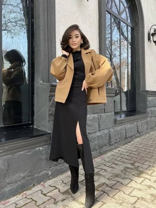 Чёрный + беж - одно из самых стильных и универсальных сочетаний. 🖤🤎