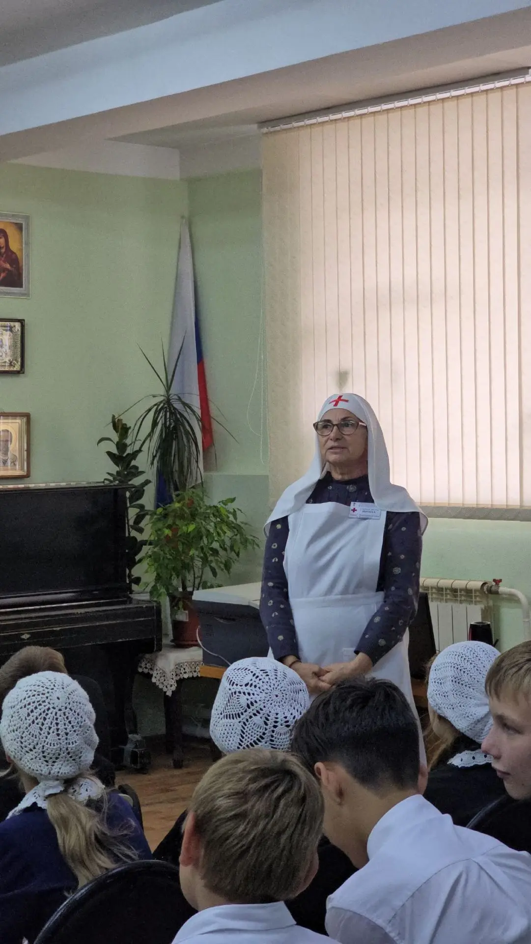 ВСТРЕЧА ГИМНАЗИСТОВ С СЕСТРОЙ МИЛОСЕРДИЯ