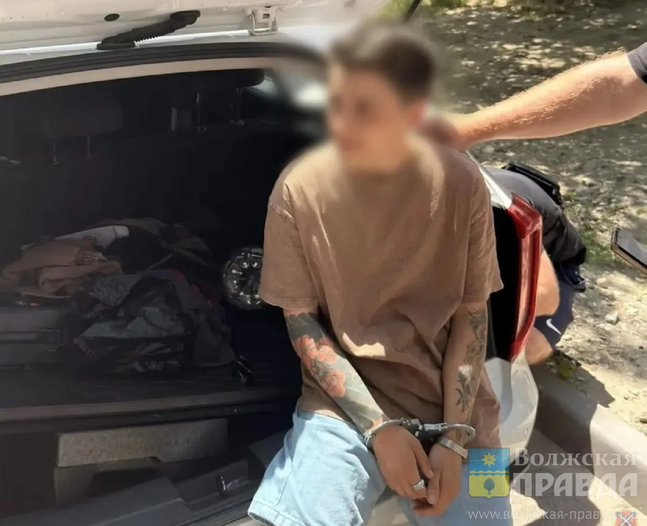 29-летняя волгоградка прятала 3 кг мефедрона в подкрылках кроссовера

Информация о задержании 29-лет