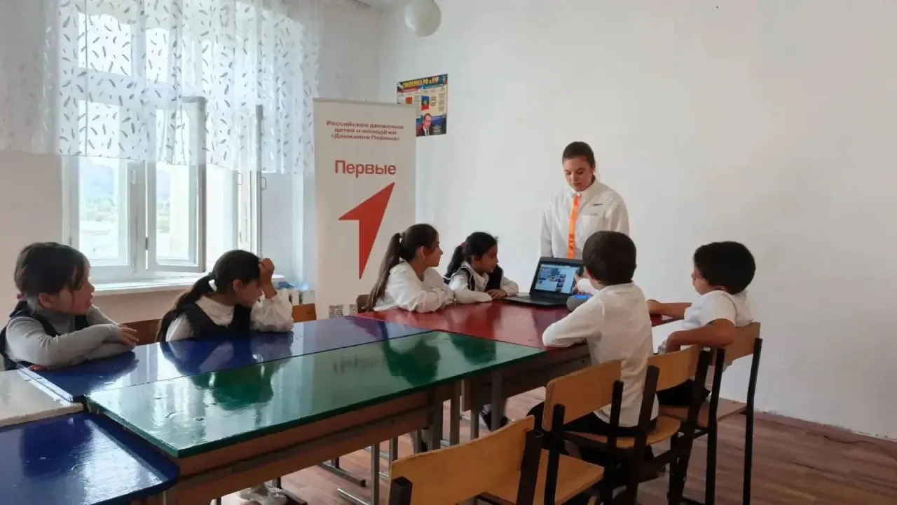 В преддверии Дня воссоединения Донецкой Народной Республики, Луганской Народной Республ...