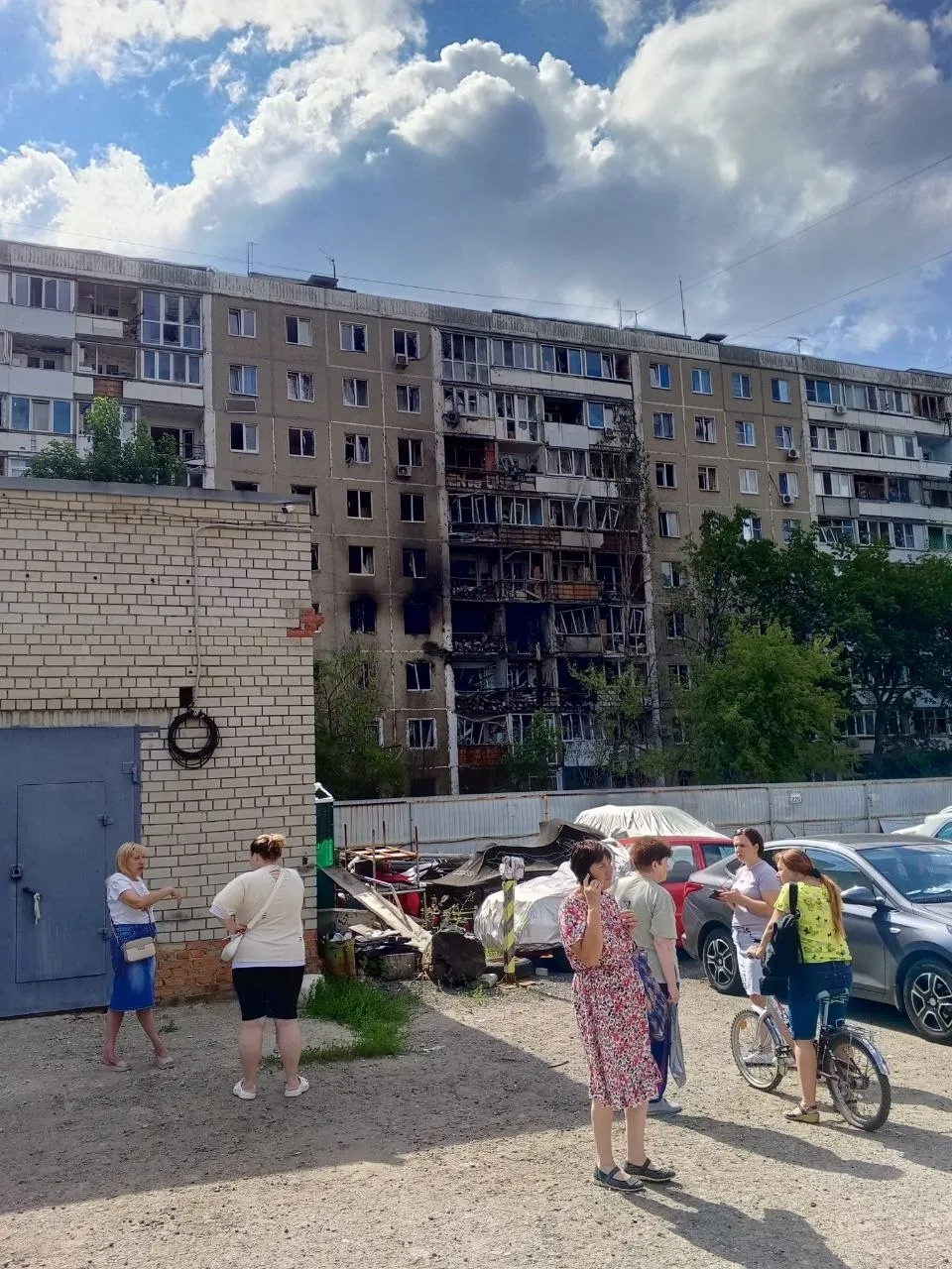 Комсомольский поселок в Саратове. В доме погибли два ребенка. После прилета БПЛА.