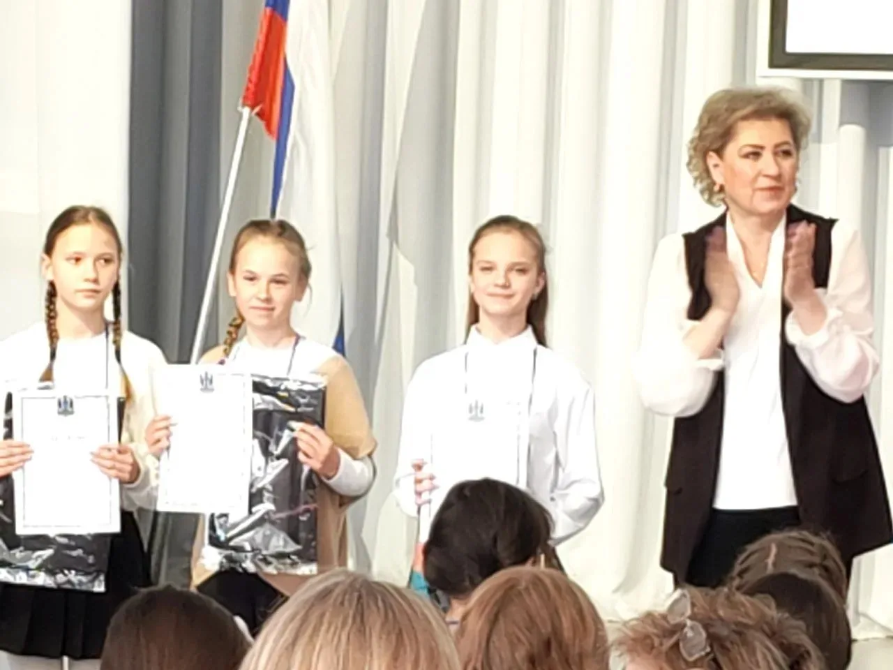 🏆 Успех наших учеников на конференции «Первые шаги в науку»!  📆17 апреля в Центре образования «Завол