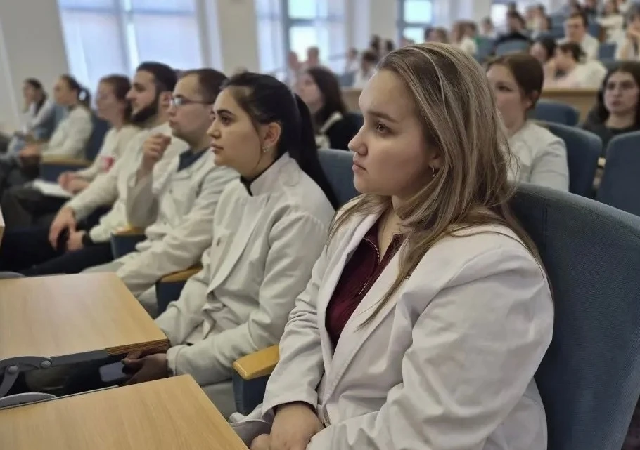 🧑‍🎓Более 280 первокурсников из Кировской области начали обучение в медицинских вузах ...
