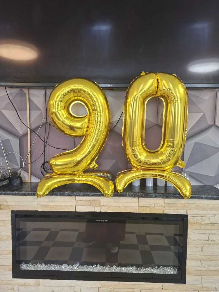Коллектив МКДОУ "ДС2" отметил 90-летие своего любимого детского сада. Принимали поздравления от колл