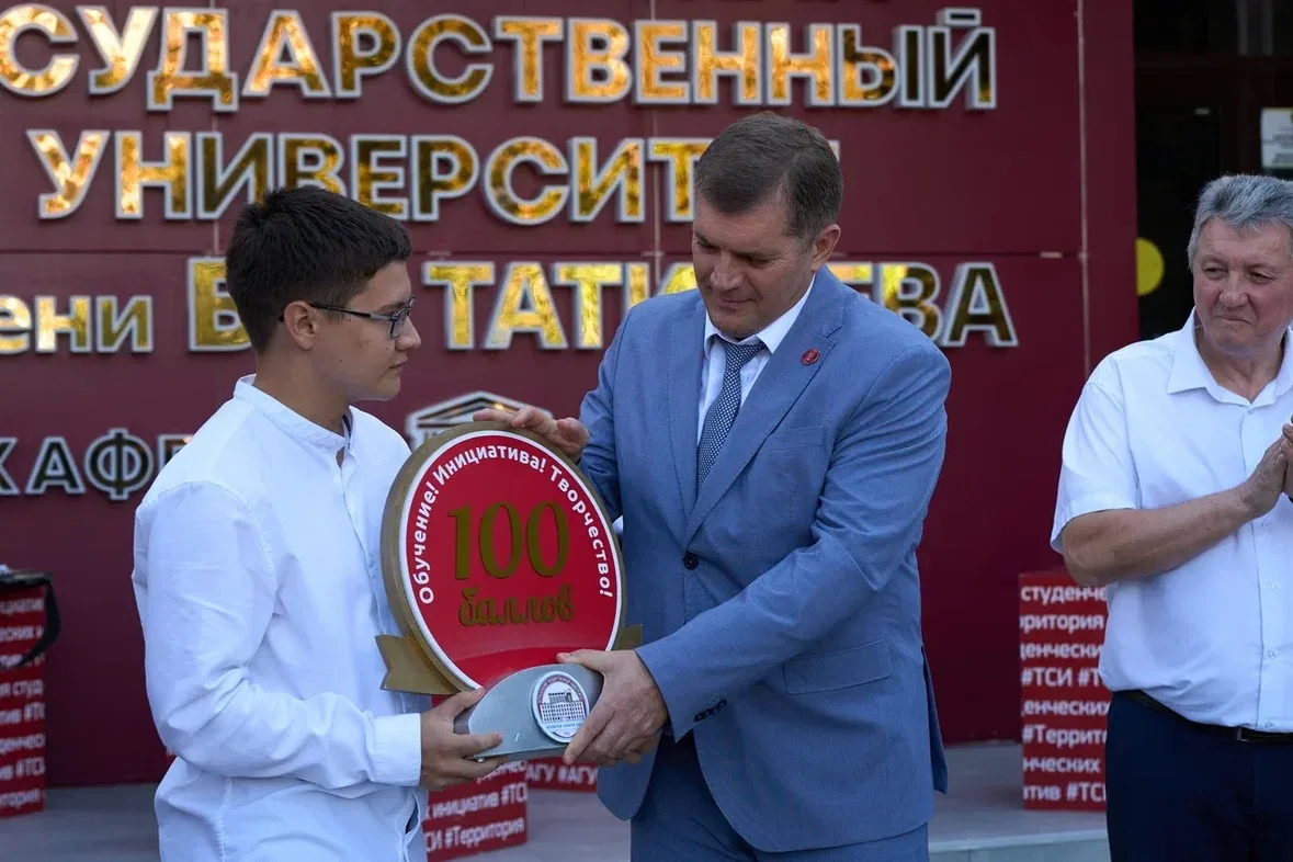 Сегодня в Астраханском госуниверситете особенный день — мы встретили новое поколение ст...