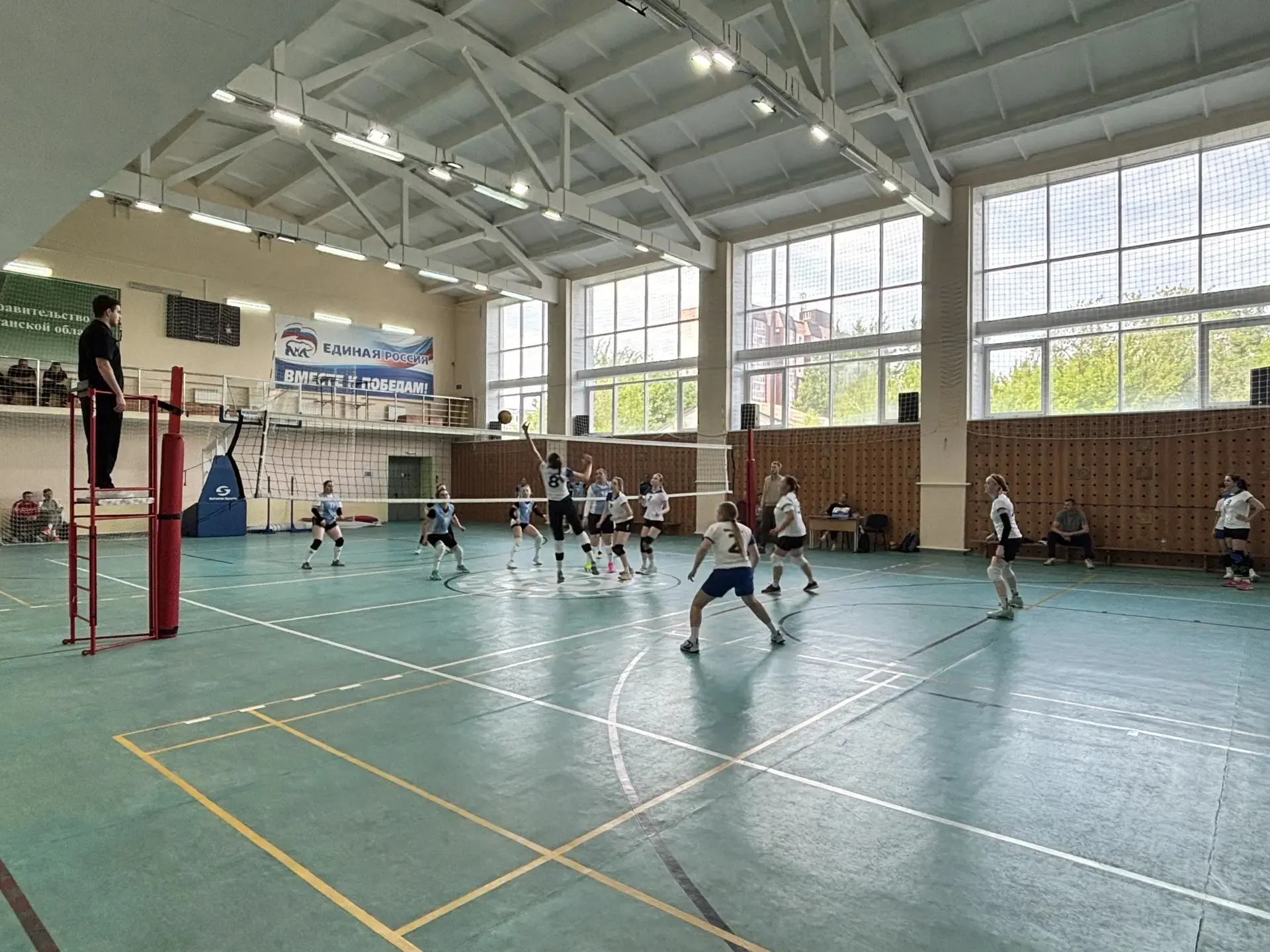 🏐 Стартовали финальные соревнования по волейболу «Золотого колоса»!