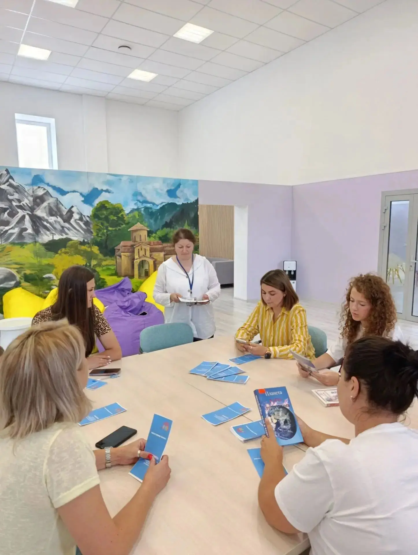 Сегодня, 28 августа 2026 года, в Молодежном центре станицы Зеленчукской была проведена ...