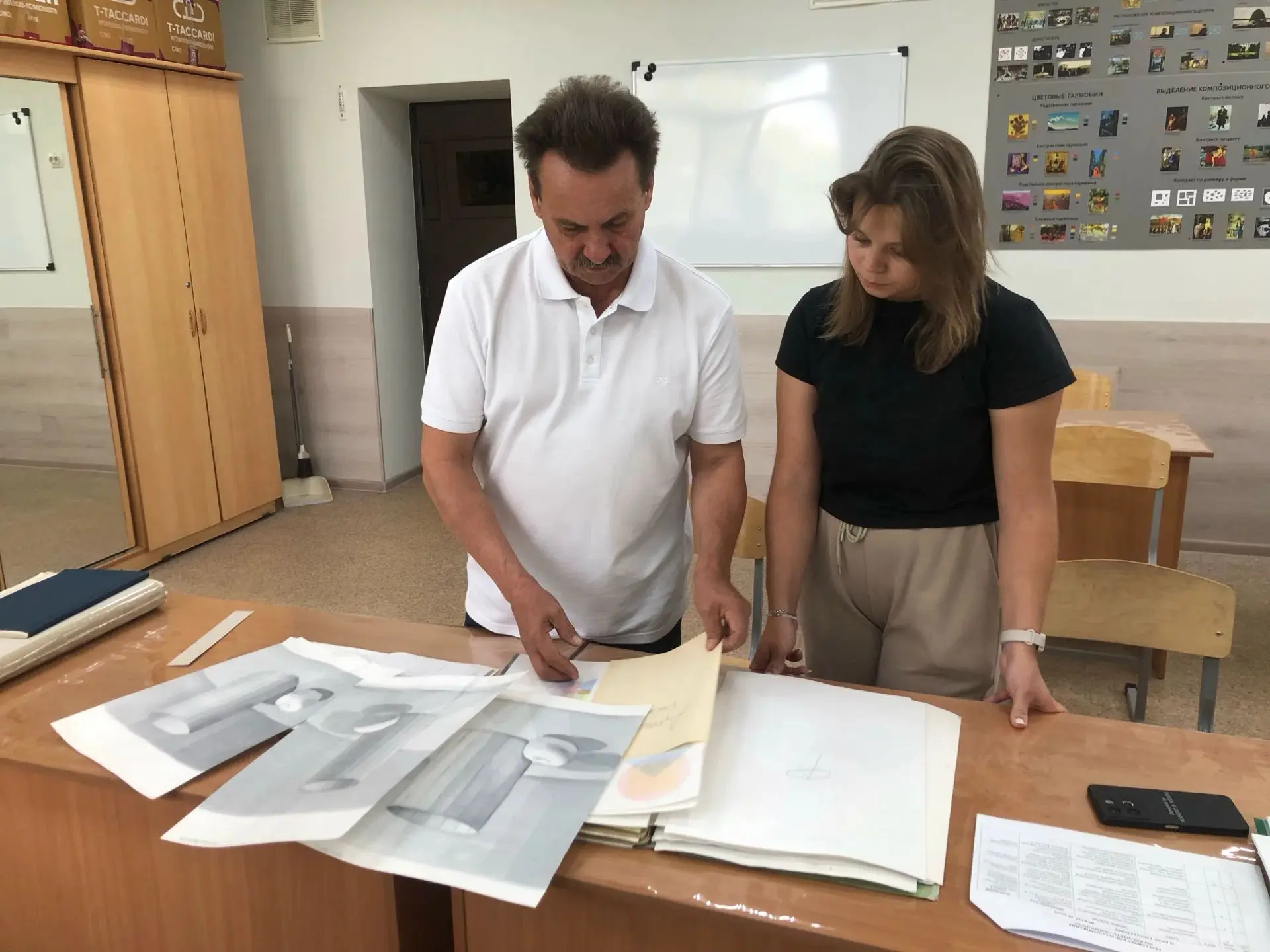 С началом учебного года школьные коридоры Художки наполняются не только голосами юных х...