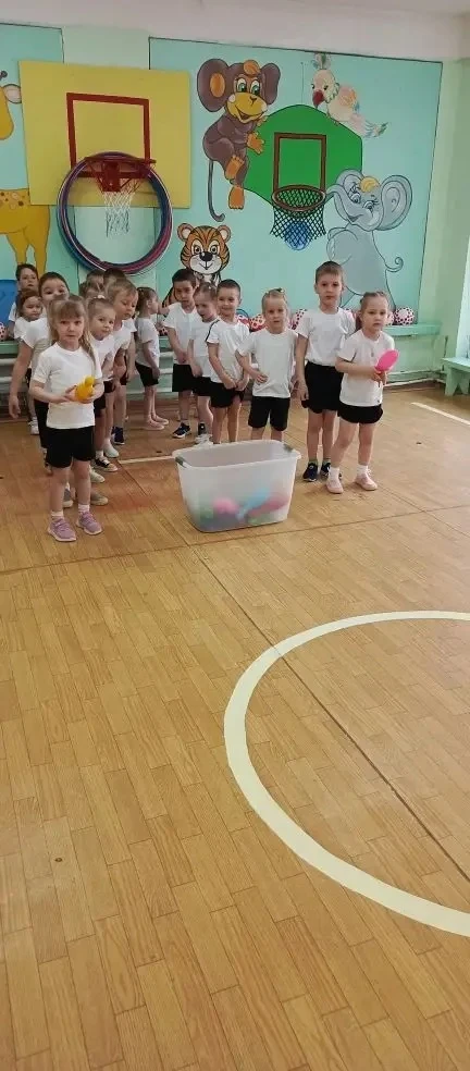 👨‍🚀 Готовность номер один! Спортивное развлечение в 12 группе 🚀  В средней группе №12 сегодня было п