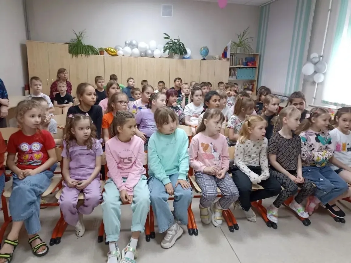 🧑‍🧑‍🧒 Сегодня, в Международный день защиты детей, на базе нашей школы начал работу Д...