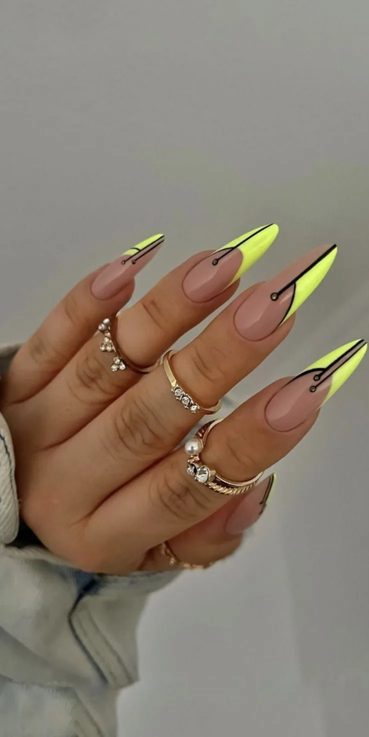 Яркие 🤩