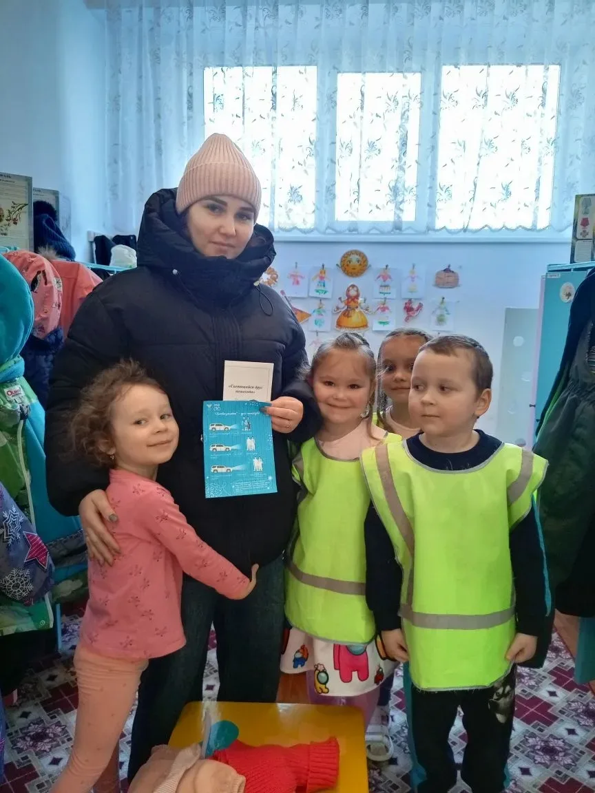 🚸В нашем детском саду прошла акция, посвященная безопасному поведению на дорогах.