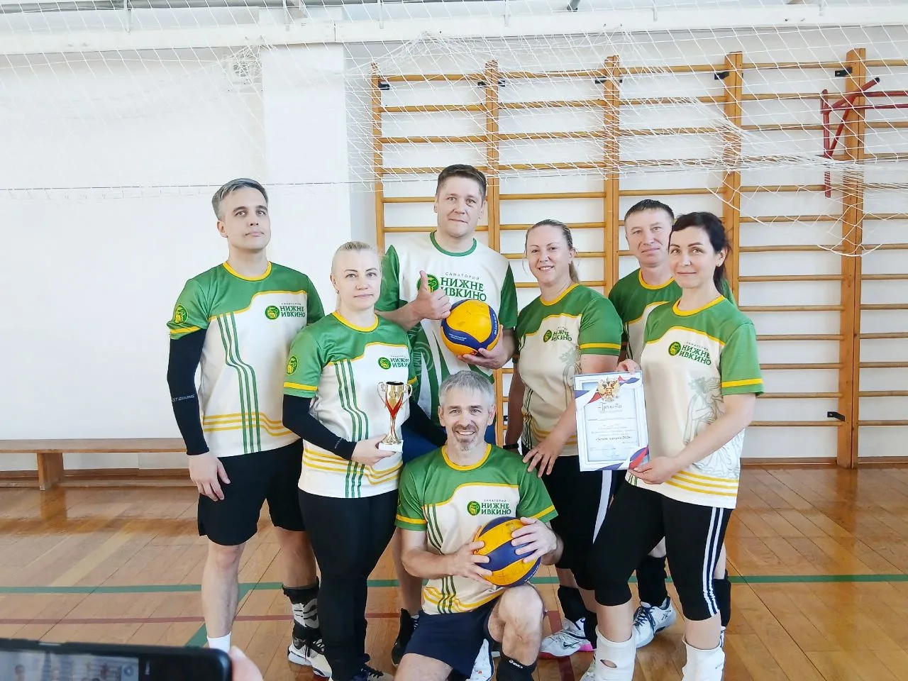 🏐 «Земля спорта — 2026»: наши родители взяли серебро! 🏐

6️⃣ июня в физкультурно-оздоровительном к