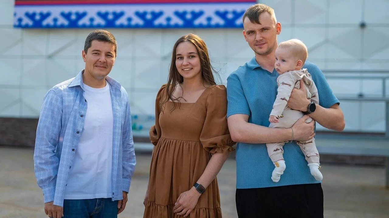 С этого года жилищная поддержка молодых семей на Ямале станет доступнее. Новость озвучи...