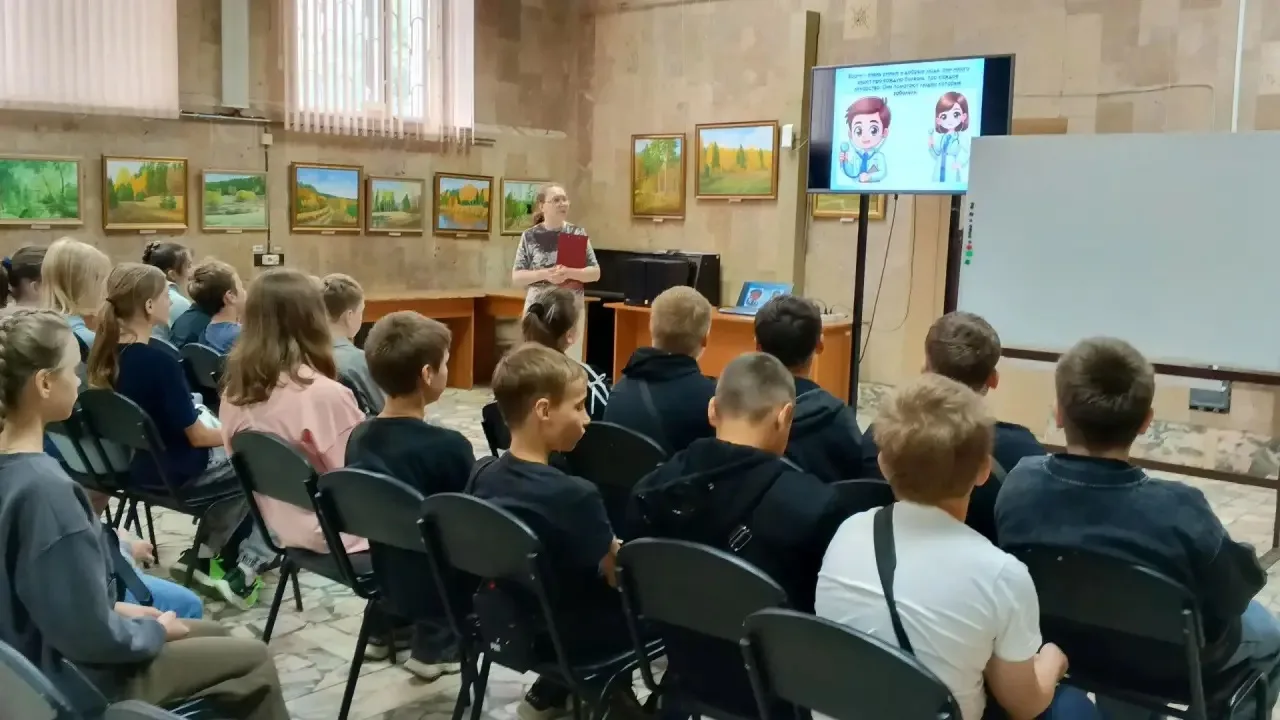Сегодня ребята из пришкольного лагеря дневного пребывания «Олимп» совершили познавательный визит в б