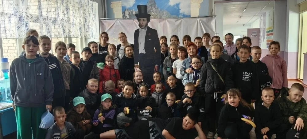 📜 «ВЕЛИКИЙ И МОГУЧИЙ»: ПУТЕШЕСТВИЕ В МИР ПУШКИНСКИХ СКАЗОК

Первичное отделение Молодежнинской школ