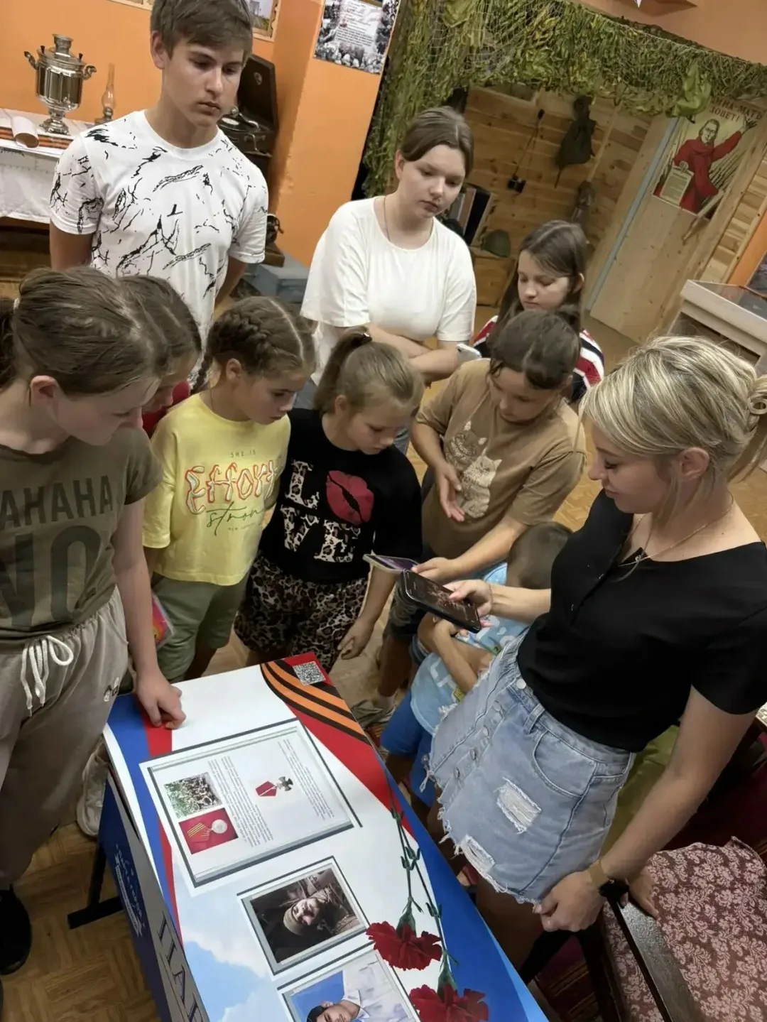 День родного села в лагере «Юность»💛🏘️

В лагере Кривомузгинской школы день начался с разговора по