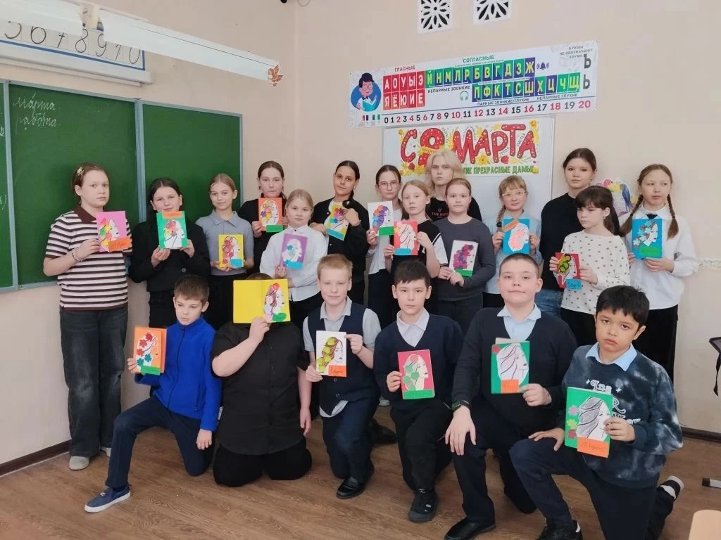 ВСЕРОССИЙСКАЯ АКЦИЯ «ВАМ, ЛЮБИМЫЕ!»В преддверии Международного женского дня в нашей шко...
