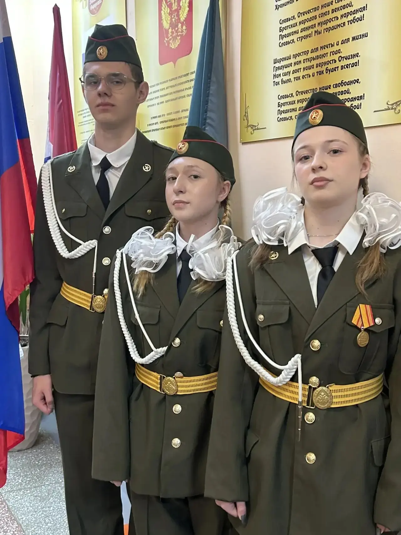 «ЧАСОВОЙ У ЗНАМЕНИ ПОБЕДЫ»🇷🇺   9 апреля в стенах 160-ой прошла торжественная церемония передачи симв