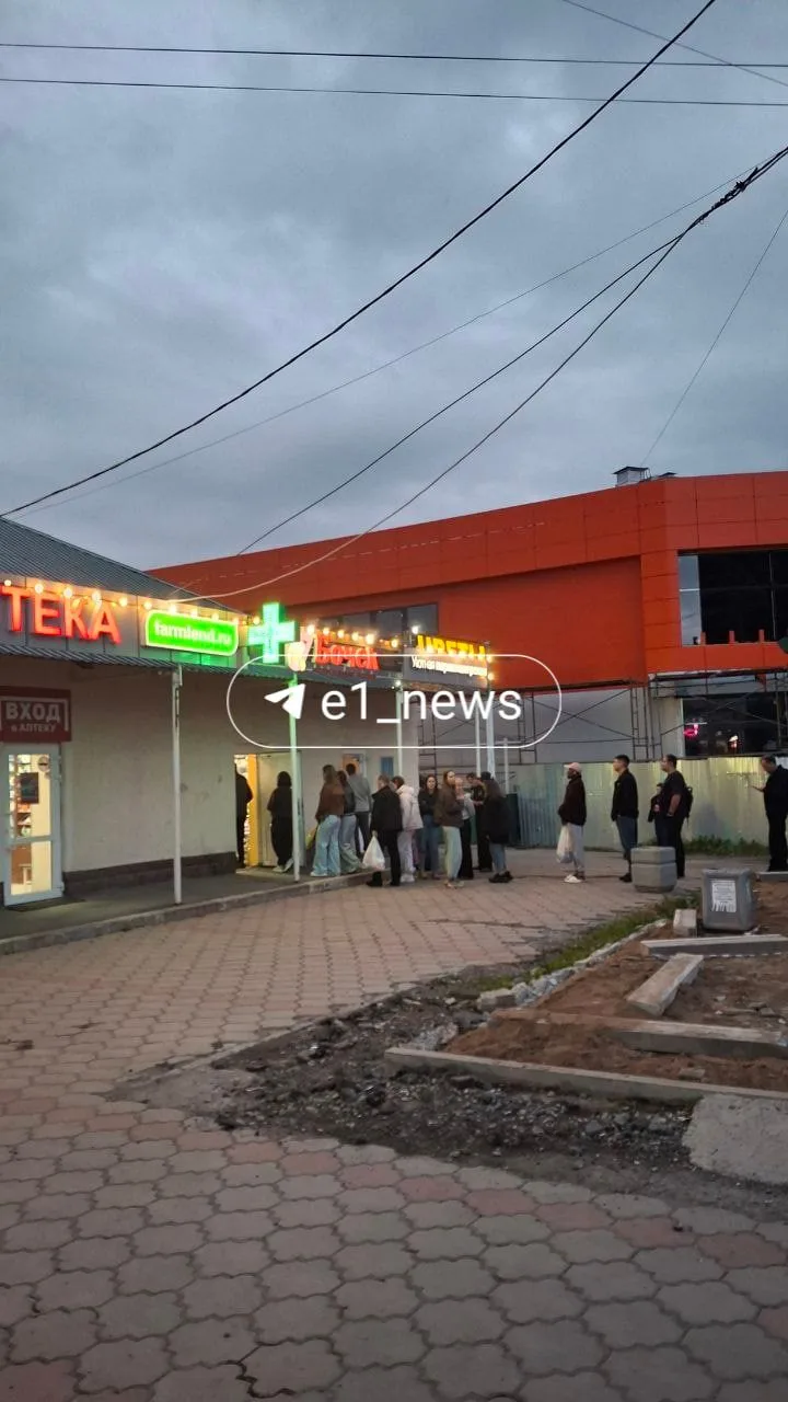 «Пей пиво на заре, пей пиво перед сном...» — похоже, екатеринбуржцы восприняли этот хит...