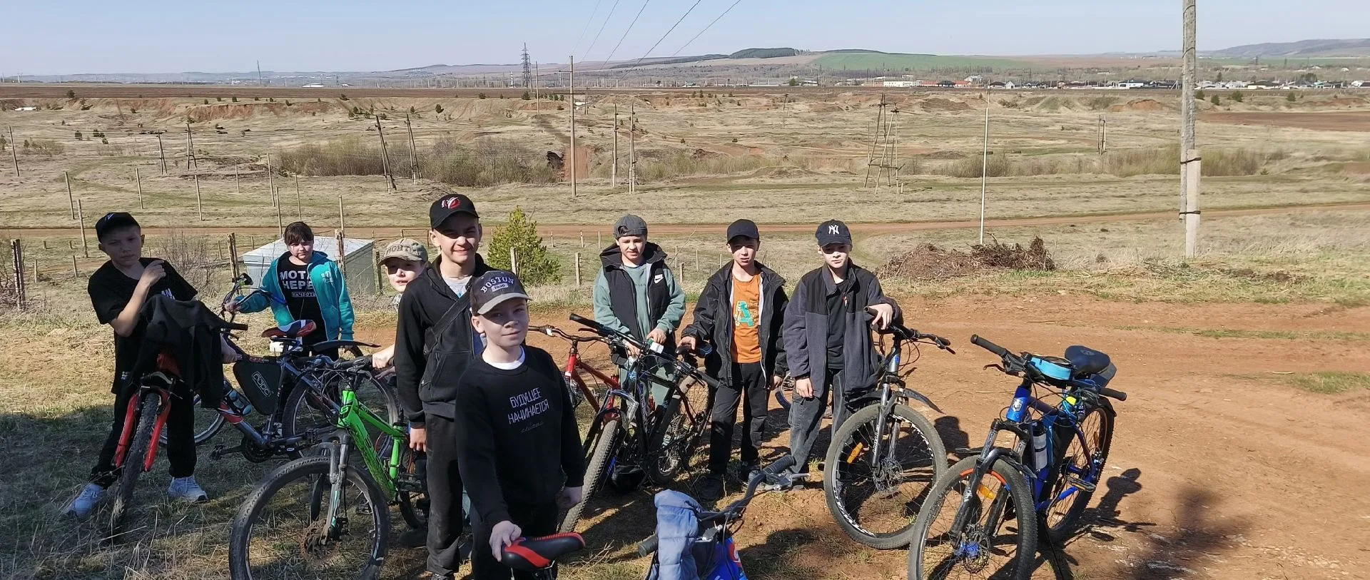 🚴‍♂️ В центре «Эдельвейс» прошел яркий и спортивный велопробег!