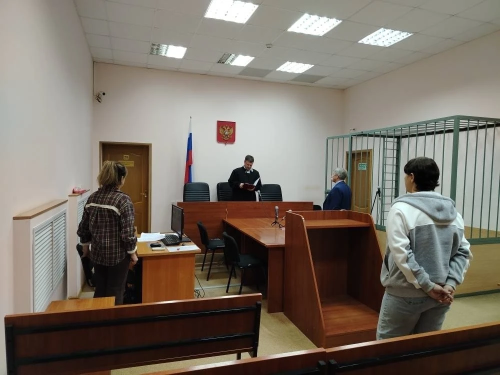 Мать троих детей из Вичуги получила срок за алиментный долг в 1,7 млн рублей — но с отс...