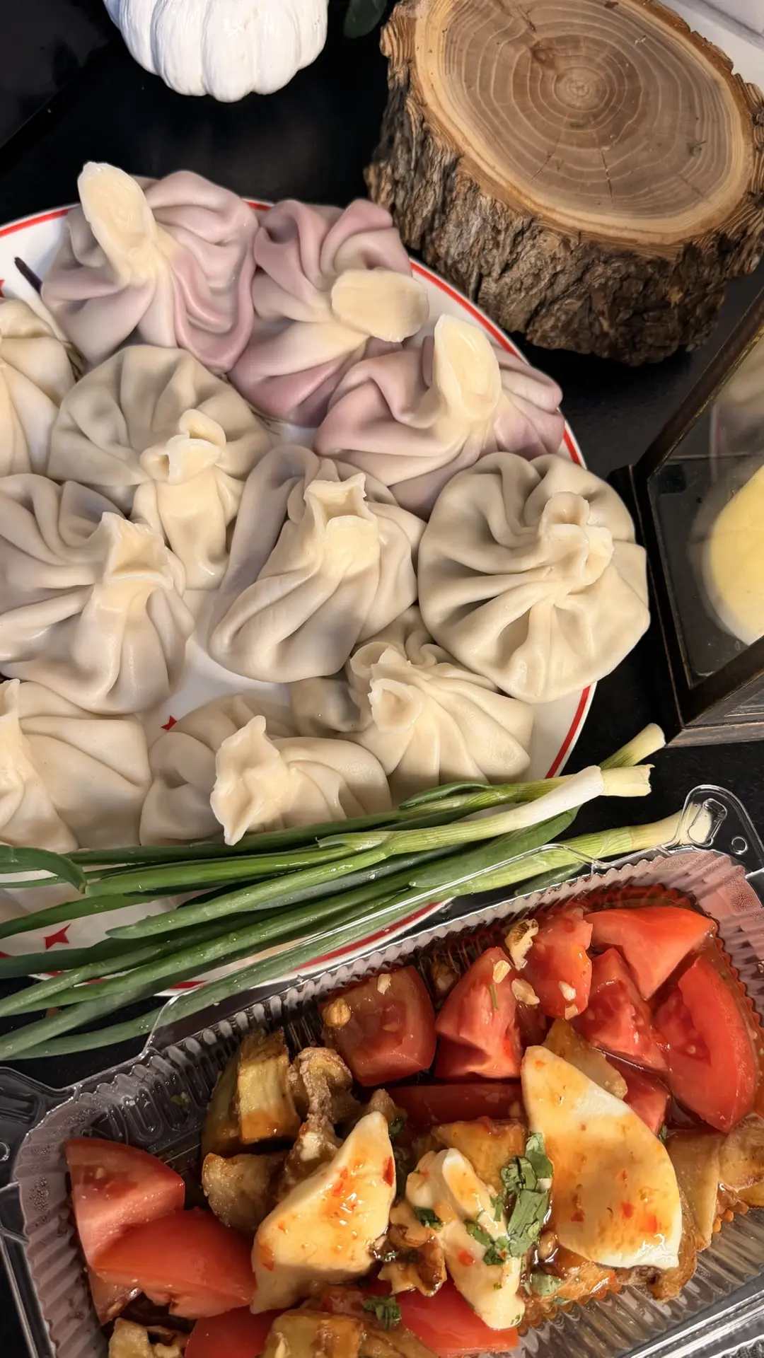Вчера от души наелись вкусных Хинкали.  У Старик Хинкалыч было День Рождения и цены были намного ниж