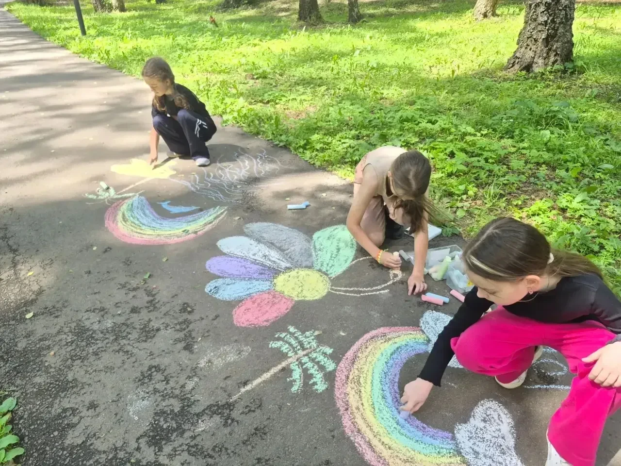 в.  148 курсантов Детского морского центра в эти летние каникулы осваивали и закрепляли...