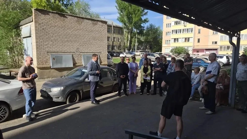 На прошлой неделе в рамках регулярных встреч с жителями, пообщался с активом  домов 6, ...