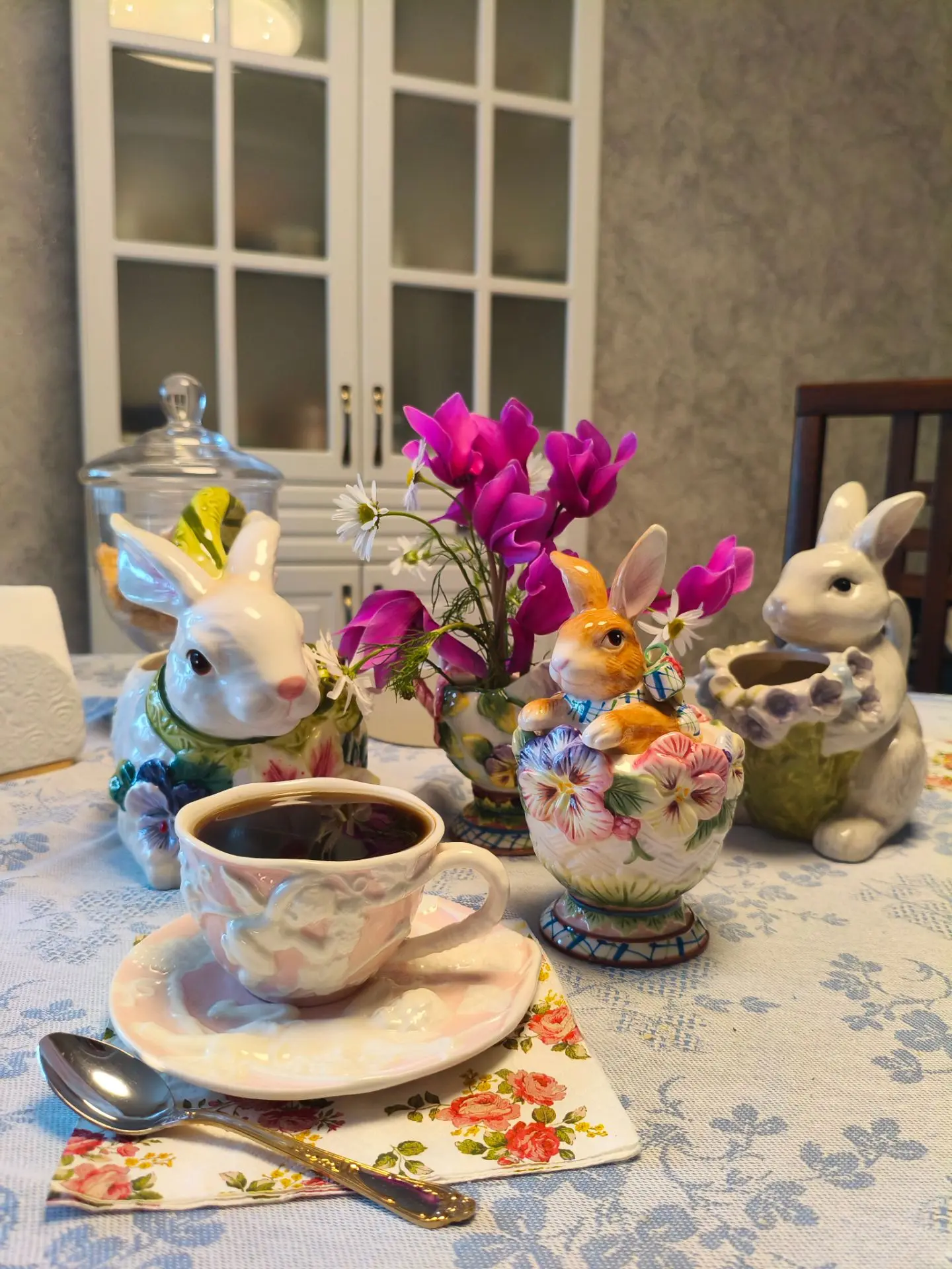 Доброго дня, прекрасного настроения, счастливых моментов! 🌸