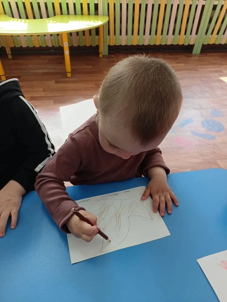 🖌В нашей разновозрастной группе №1 ( 1,5 до 4 лет) сегодня было очень творческое занят...