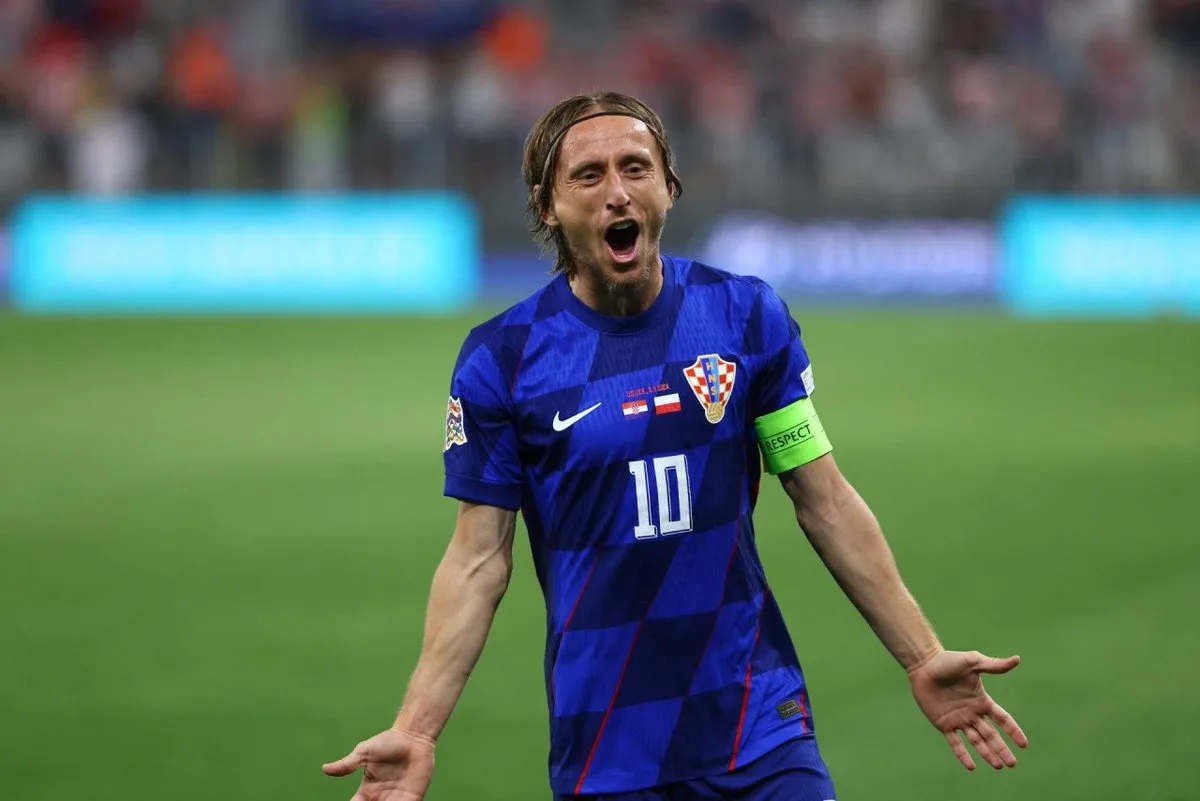🇭🇷 Ого! 41-летний Модрич решил продолжить играть за сборную Хорватии