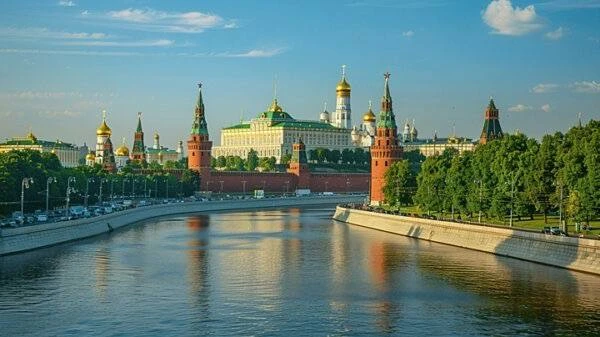 🌤️ Москва, доброе утро!