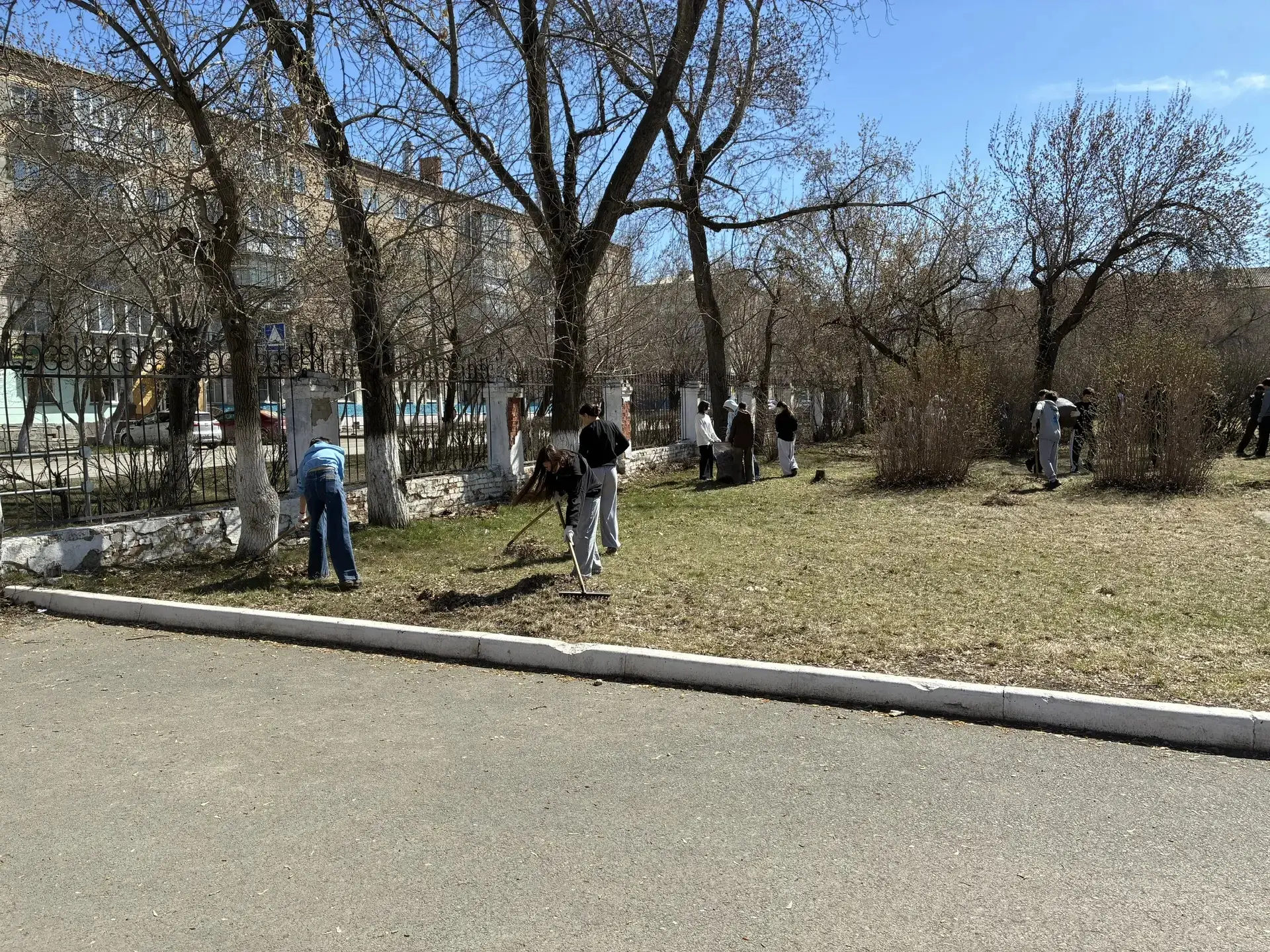 Что такое субботник? Это не обязательно суббота. Главное в субботнике: собраться коллективом, получи
