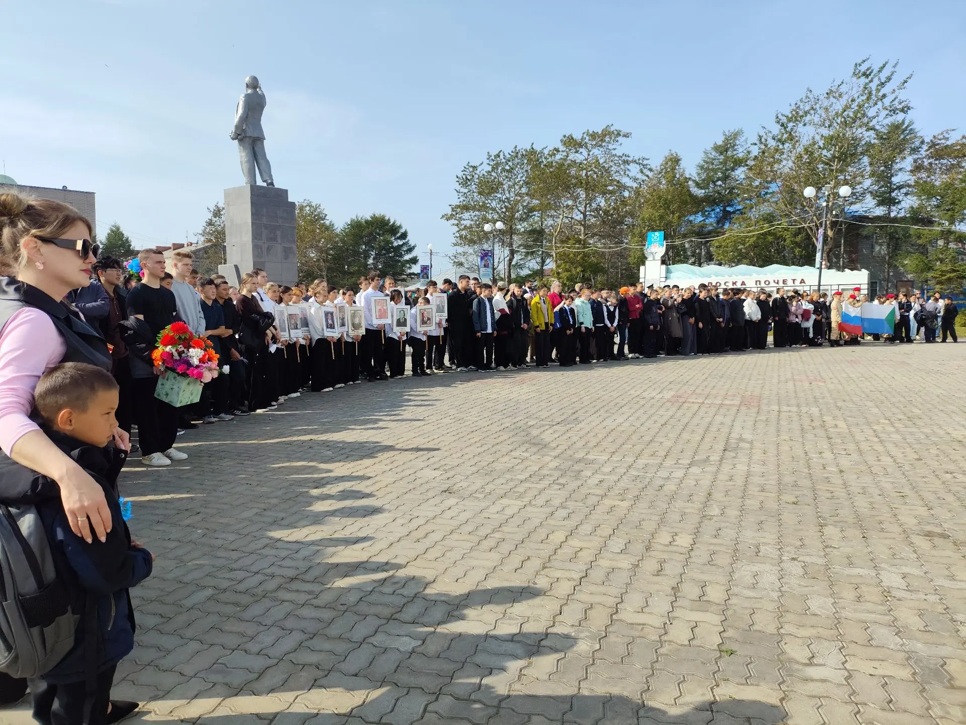 🕊 В Охотске прошла акция «Нет террору!»