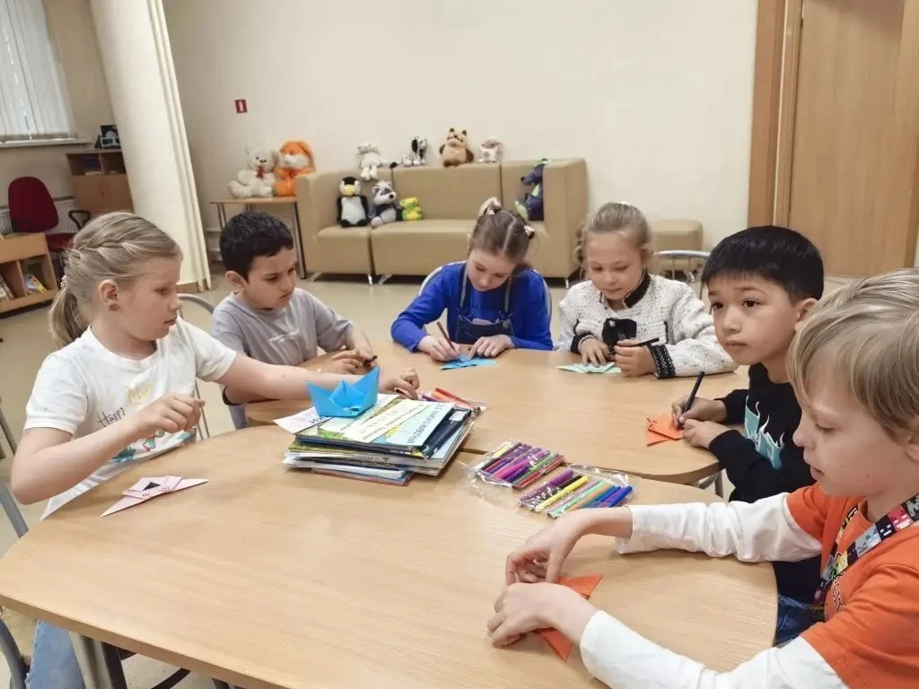 22 мая 1В класс побывал в филиале детской районной библиотеки #11 на познавательной игре. Библиотека