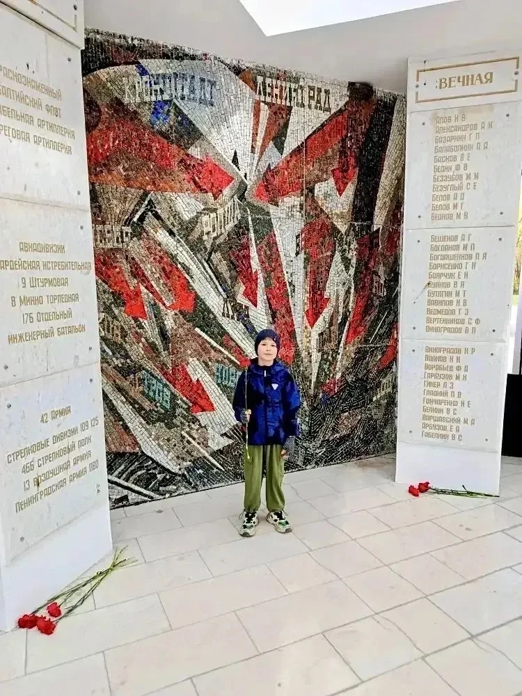 Продолжаем праздничную фотоподборку!  С Праздником, дорогие друзья!
