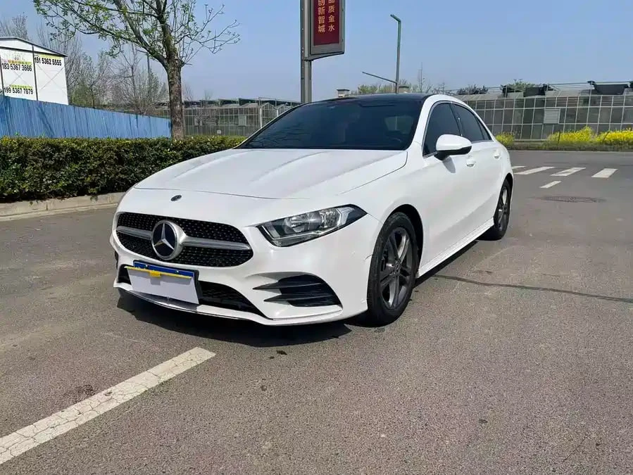 Mercedes-Benz A-class model A 180 L sports sedan