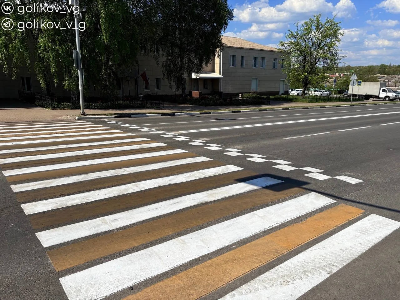 В Губкине обновляют дорожную разметку 🛣  Глава окружной администрации Василий Голиков сообщил, что в
