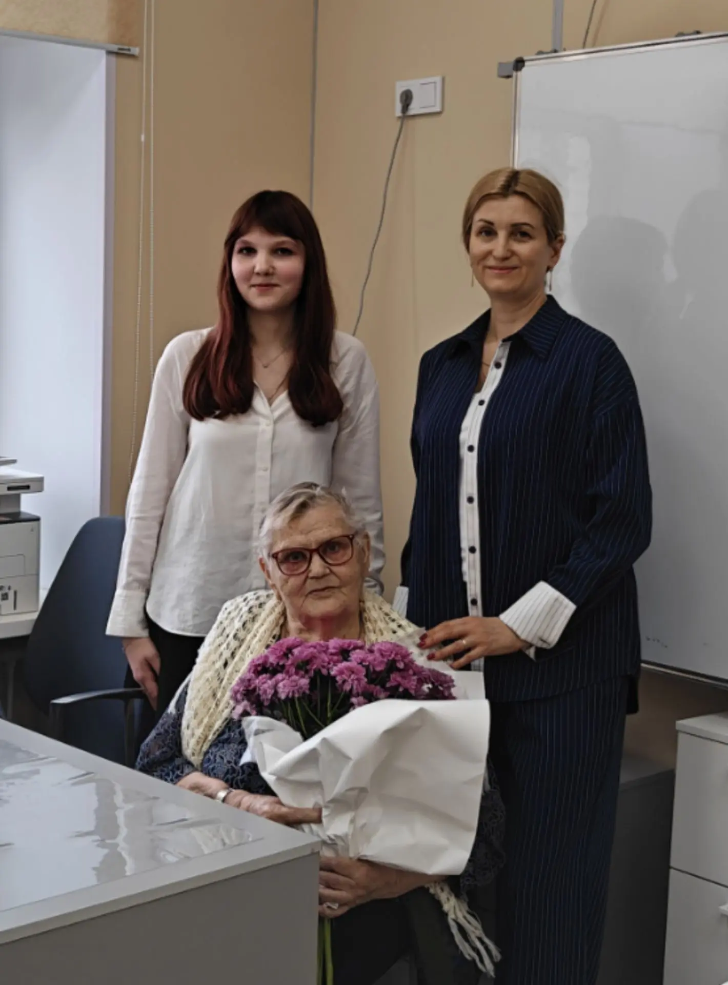4 мая в 8 б классе (кл. рук. Татьяна Александровна Тарасова) прошел классный час, посвященный 81-й г
